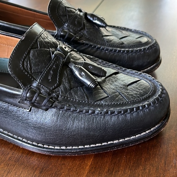 H.S.Trask Men’s Black Leather Tasseled Loafer Size 9 W. - Picture 6 of 7